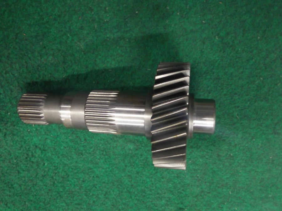 PINION SHAFT, John Deere