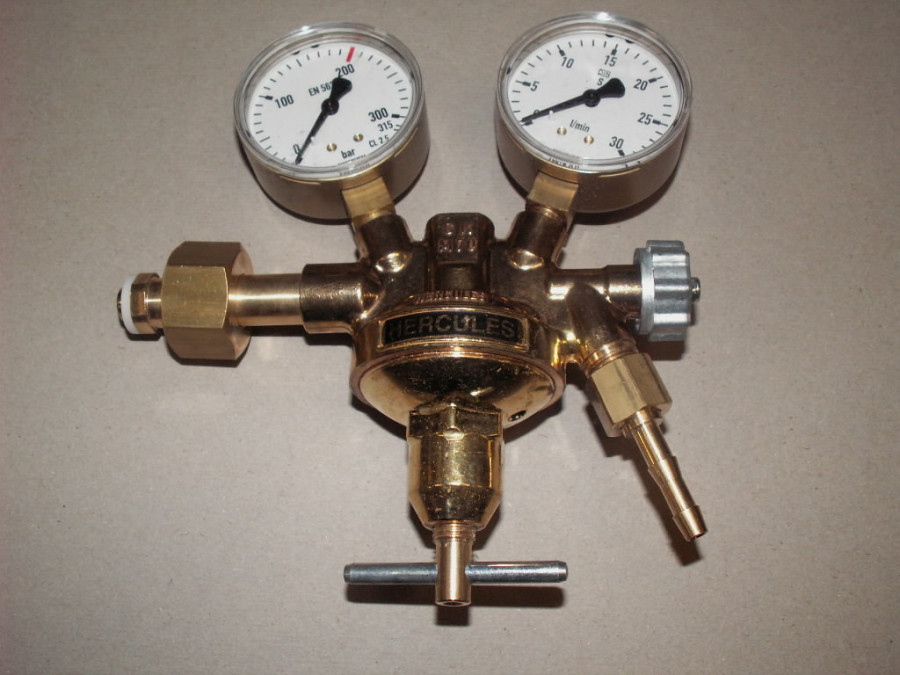 Pressure regulator CO2 for AGA bottle 1