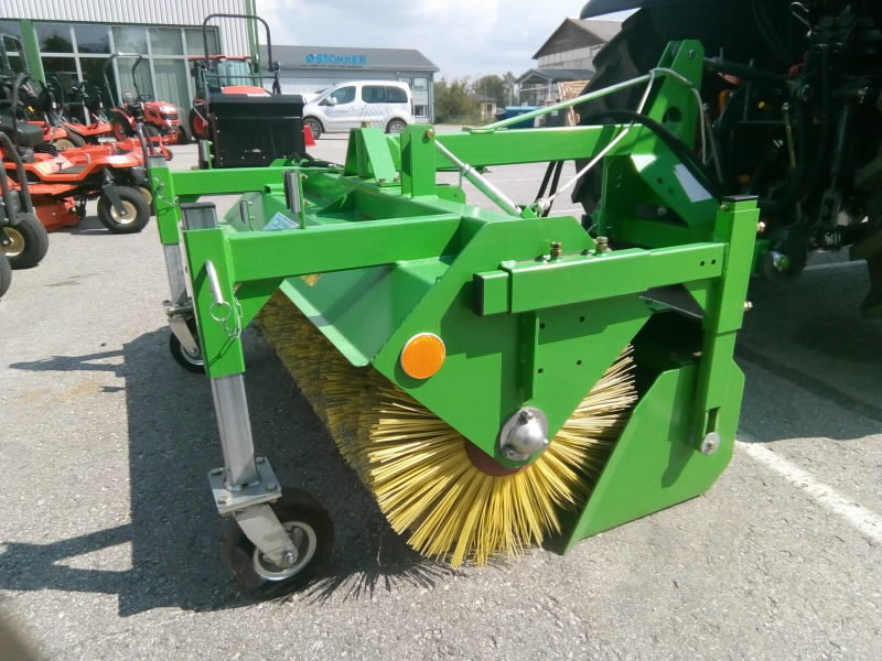 Sweeper T801, Kubota