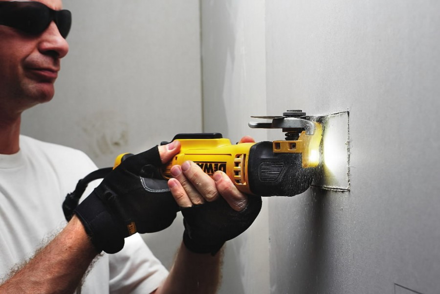 Multitool DCS355D2, brushless, 18V / 2,0Ah + accessories, DeWalt - Cordless  Multitools