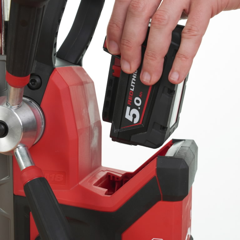 Cordless Magnetic Core Drill M18 FMDP-0C, carcass, kitbox  4.