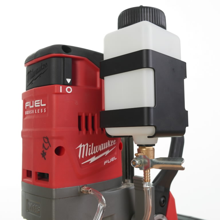 Cordless Magnetic Core Drill M18 FMDP-0C, carcass, kitbox  9.