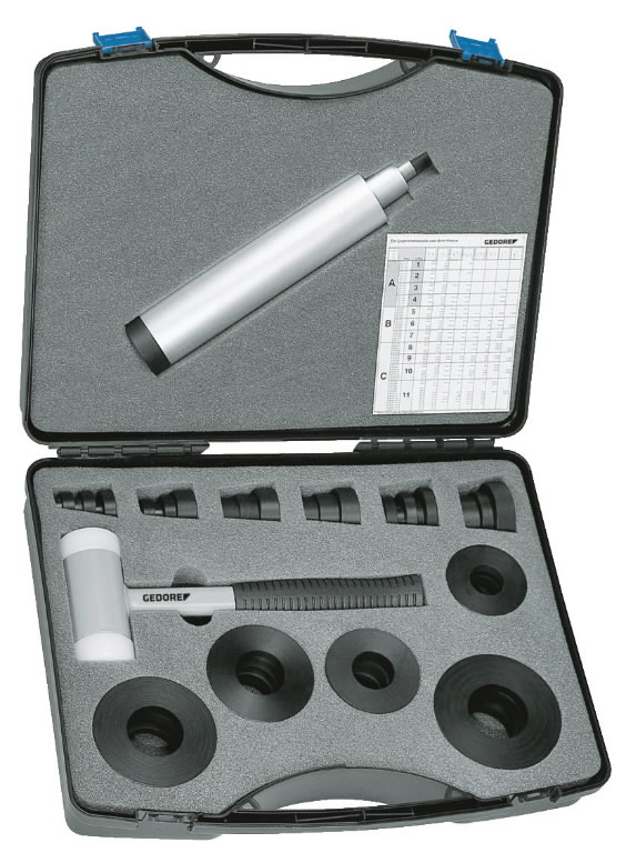 Professional plastic bearing installatio 1
