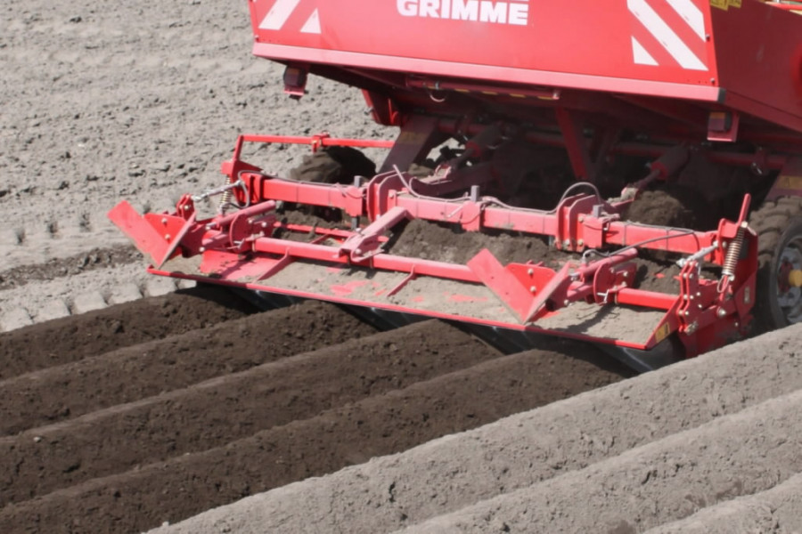 Potato planter  GL 430, wo crop protection, Grimme