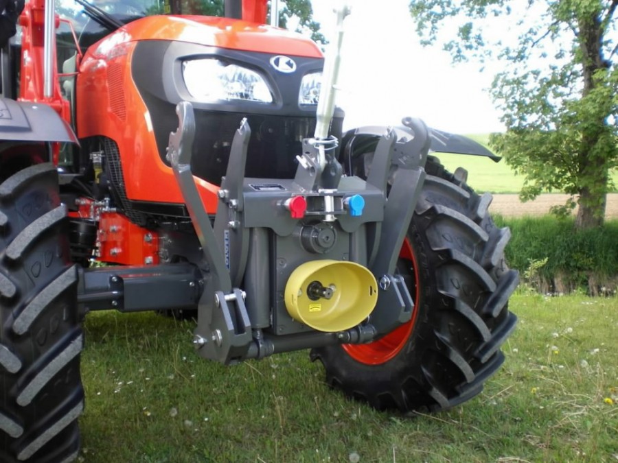 Front hitch 3300 and PTO 1000 p/min for M8560/M9960, Kubota