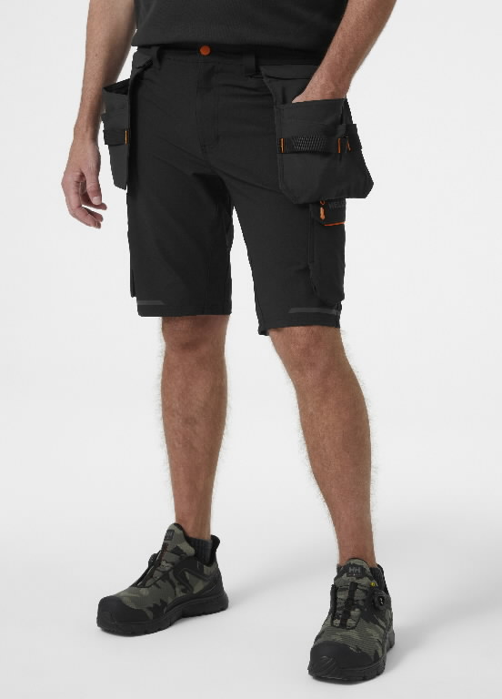 Service shorts with hanging puckets Kesnington, black C46 5.