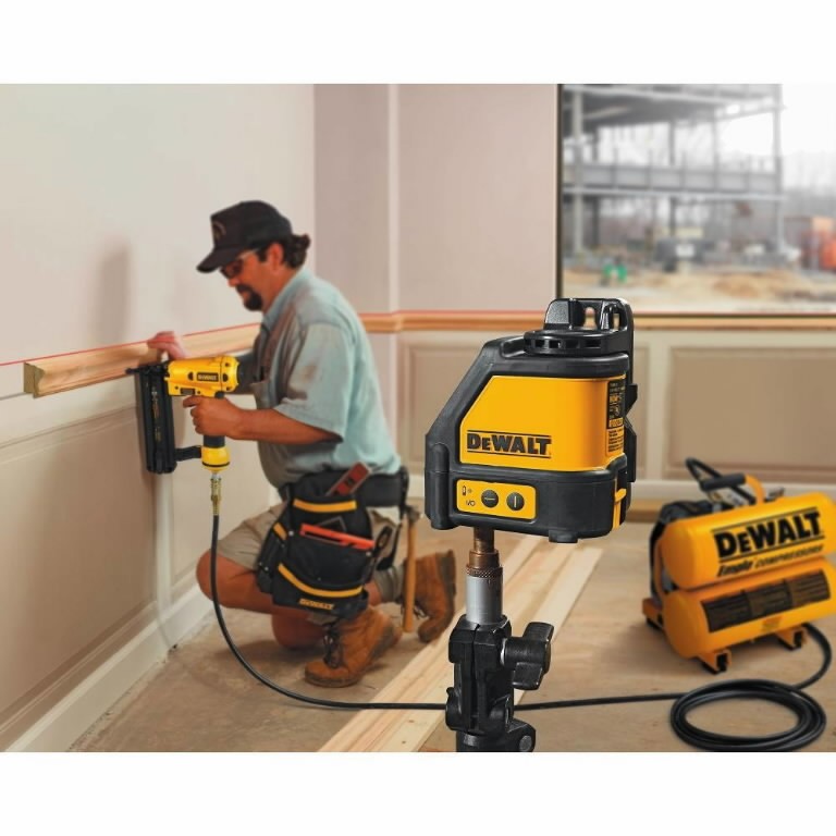 Cross line laser DW088K, 2 red lines, DeWalt Lasers