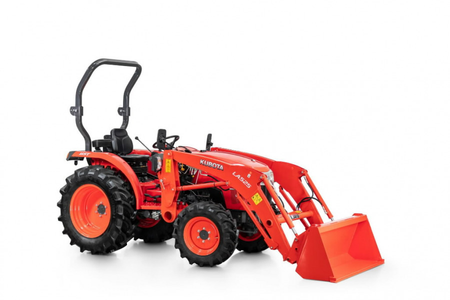 Traktorius KUBOTA L1-382  su priekiniu krautuvu LA525 