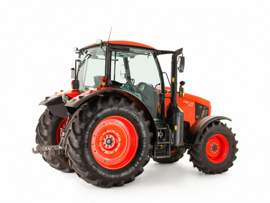 Tractor  M6-131 UTILITY with front axle suspension, Kubota