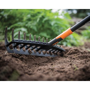 Universalus grėblys QuikFit 135051, Fiskars
