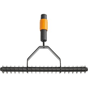 Aeratora grābeklis vienpusējs QuikFit&trade; 135513, Fiskars
