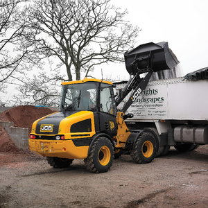 Frontaallaadur  407, JCB
