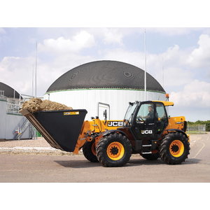 Teleskopiskais iekrāvējs JCB 560-80 AGRI XTRA 