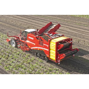 Self Propeld potato harvester  Varitron 470 TT, Grimme