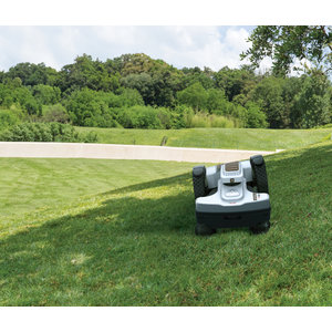 Product image of: Robotic lawnmower 4.0 Elite 4WD RTK w/o battery and charger, Ambrogio