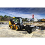 Kompaktiekrāvējs POWERBOOM 215, JCB