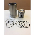 Piston and liner kit 6400, John Deere