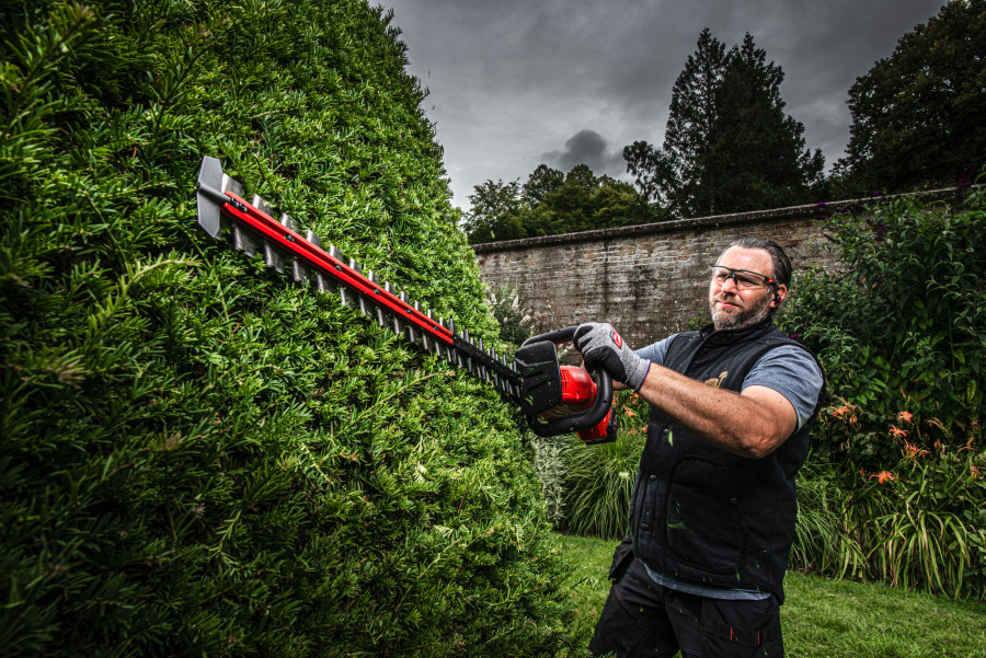 Cordless hedge trimmer M18 FHET60G2-0 60 cm, carcass, Milwaukee