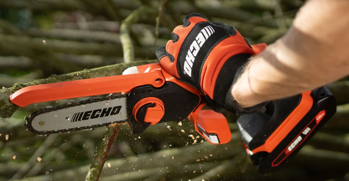 ECHO DHS-3006 – Uuden sukupolven 56V oksasaha ammattilaisille ja harrastelijalle