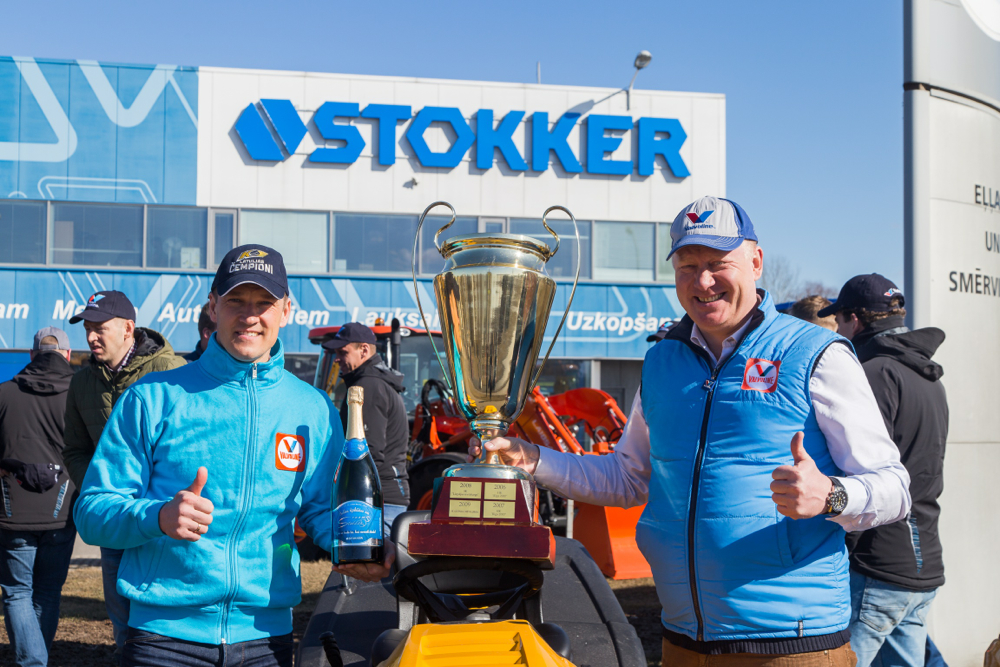 STOKKER un hokeja klubs KURBADS čempioni!