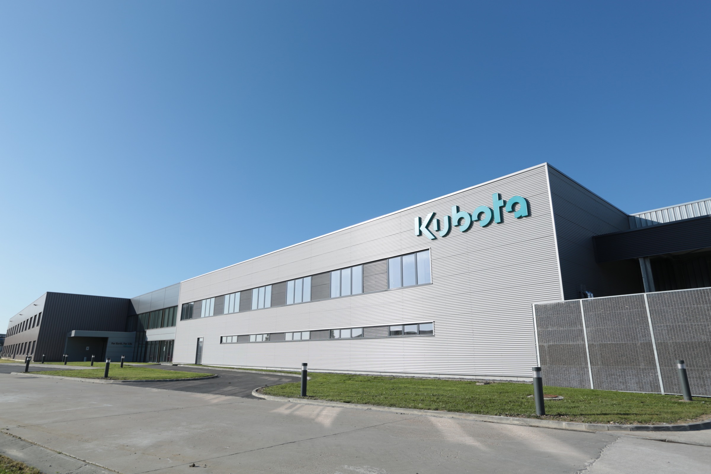 Kubota investēs 55 miljonus eiro jaunā traktortehnikas izstrādes centrā Eiropā