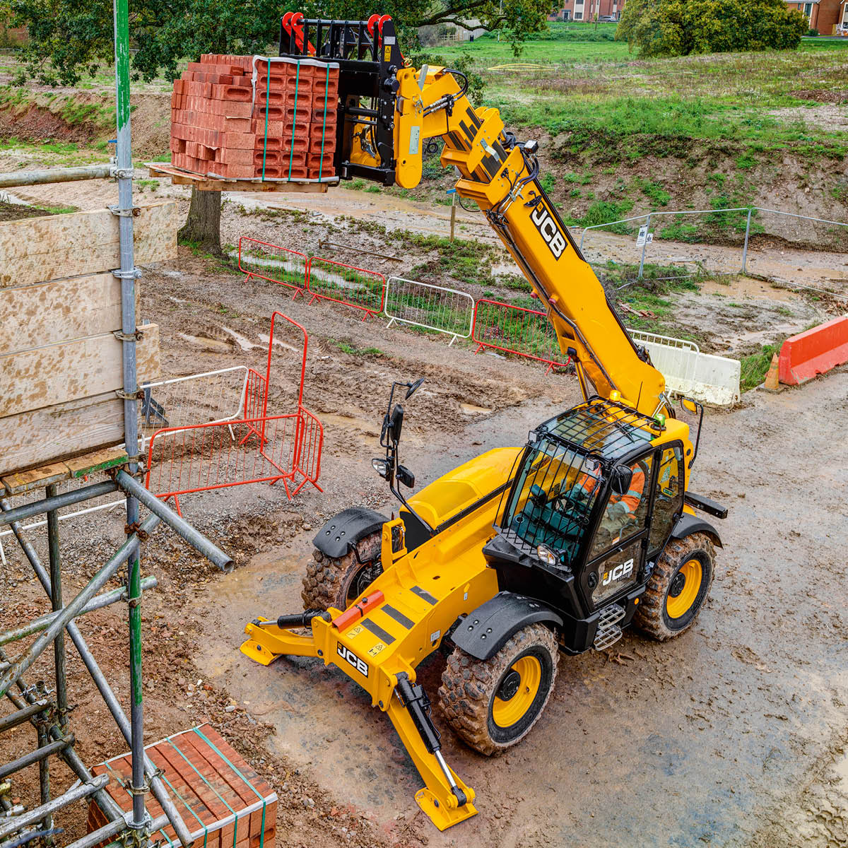 JCB tööstuslikud teleskooplaadurid