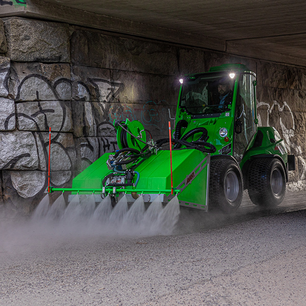 Komunaliniai traktoriai