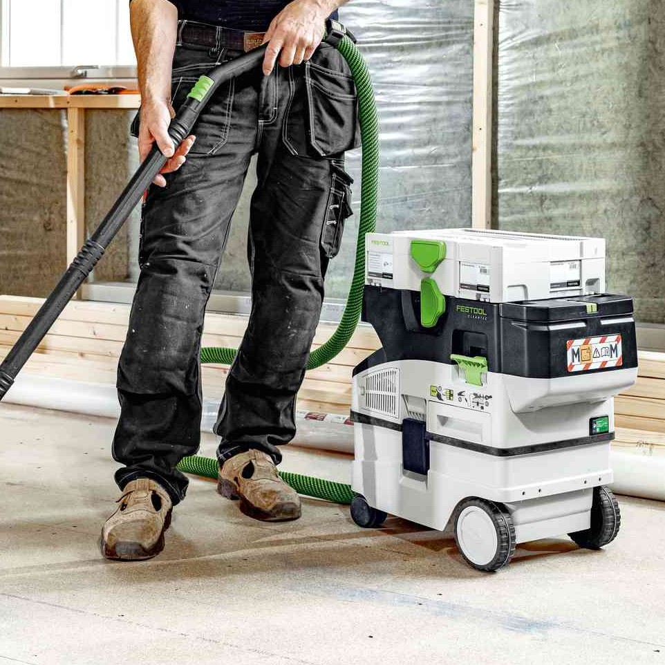 Puhdistuslaitteet ja puhdistustarvikkeet