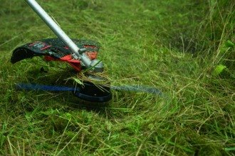 Kaip i&scaron;sirinkti trimerį arba krūmapjovę? 