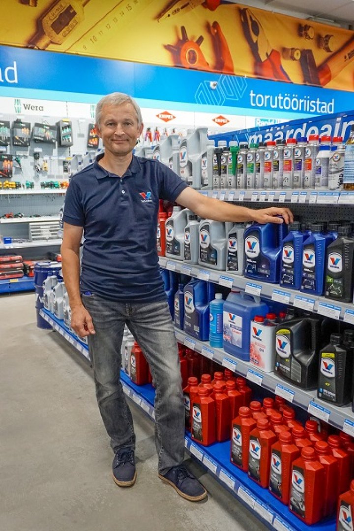 Jaan Lajal, Stokkeri määrdeainete kategooria juht