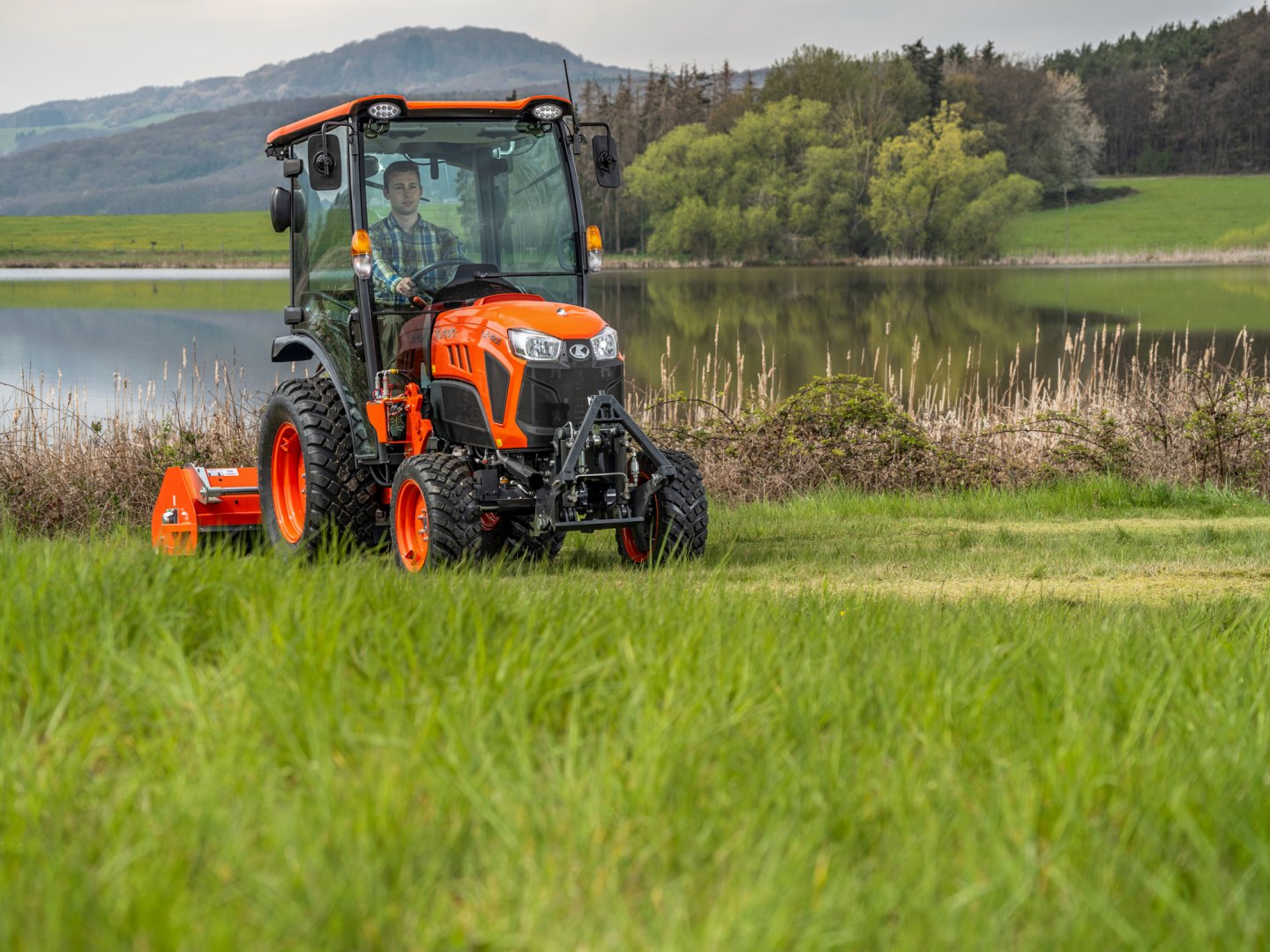 Kubota M7