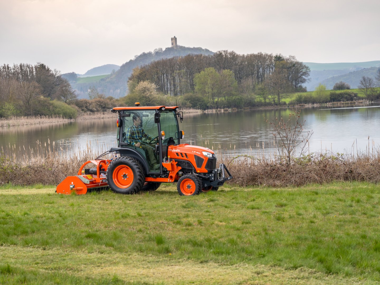 Kubota M7