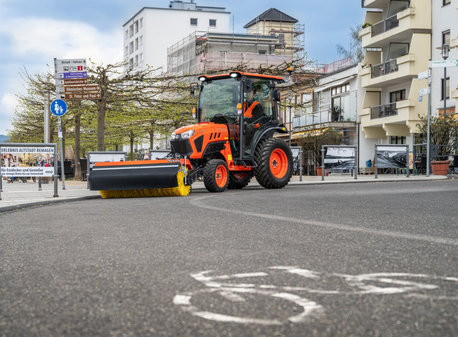 Kubota M7